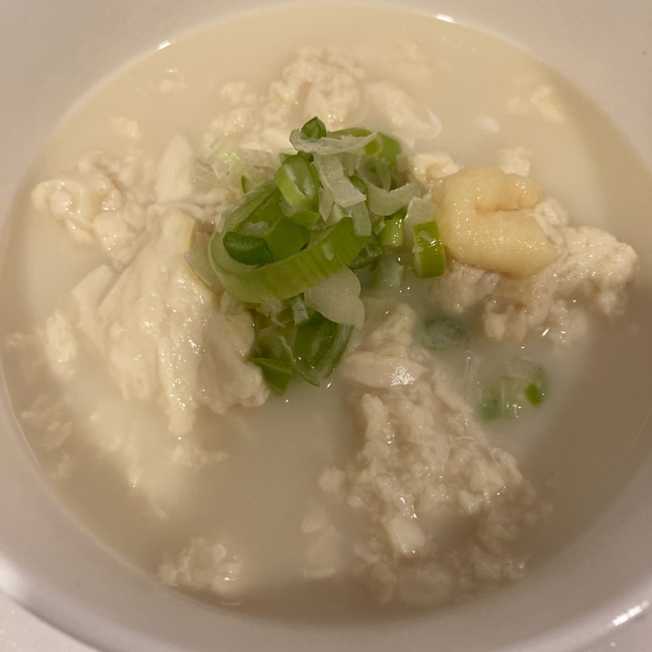素朴な味わいで、1分で体が温まる【ゆし豆腐】!